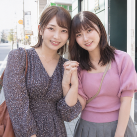FC2 PPV 4966602 本物の同級生と奇跡の逆3P　初めて見るお互いのピンク乳首に恥ずかしがりながらもWフェラ、仲良く全員でキスして最後は一人ずつどっちにも中出し。