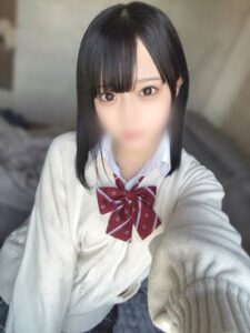 FC2 PPV 4967387 可愛すぎる黒髪の童顔美女。この顔からは想像できない身体とのギャップ。一見大人しそうなこの子に白昼中出しセックス。